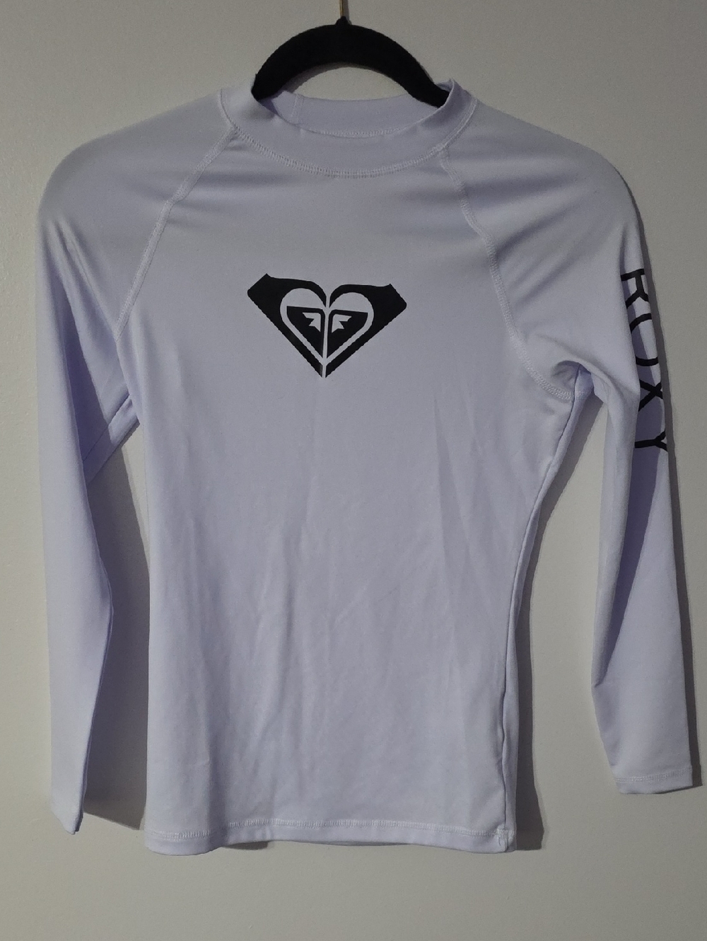 NWOT Roxy Long-Sleeve Rashguard Size S